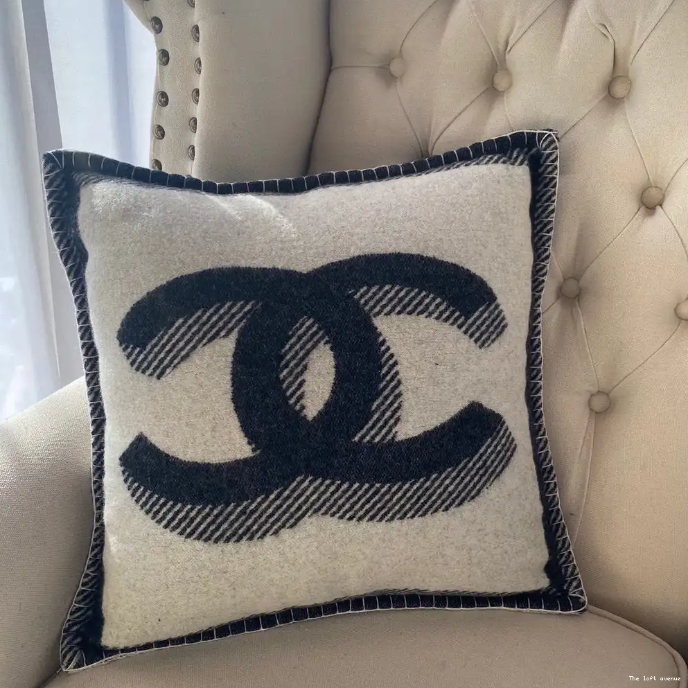 WOOL PILLOW 2.0 THROW COCO 0602